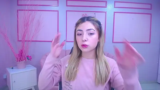 Snapshot of channel_blonde_a chatting on December 2024 04:42:01 PM channel blonde a online show from December 2024 04:42:01 PM