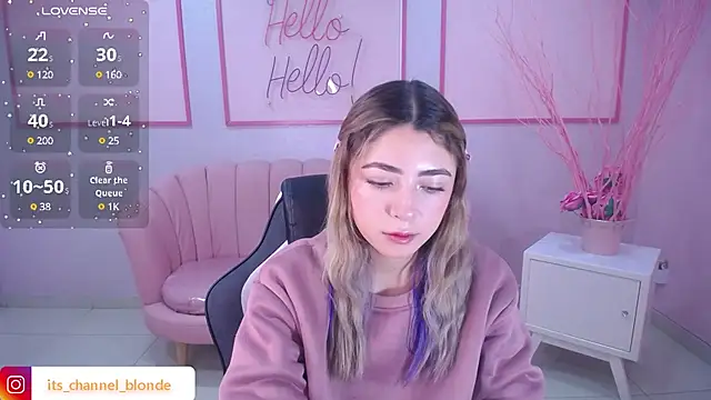 Snapshot of channel_blonde_a chatting on December 2024 05:02:01 PM channel blonde a online show from December 2024 05:02:01 PM