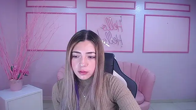 Snapshot of channel_blonde_a chatting on January 2025 04:43:01 PM channel blonde a online show from January 2025 04:43:01 PM