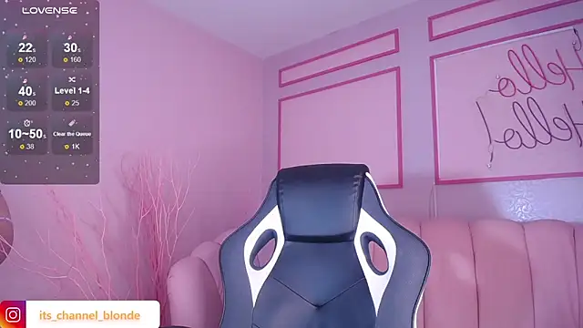 Snapshot of channel_blonde_a chatting on January 2025 01:41:01 PM channel blonde a online show from January 2025 01:41:01 PM