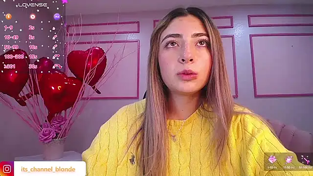 Snapshot of channel_blonde_a chatting on February 2025 07:52:01 PM channel blonde a online show from February 2025 07:52:01 PM