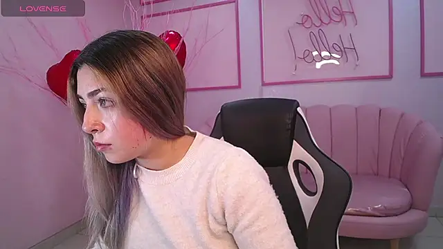 Snapshot of channel_blonde_a chatting on February 2025 06:00:01 PM channel blonde a online show from February 2025 06:00:01 PM