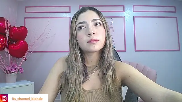 Snapshot of channel_blonde_a chatting on March 2025 05:05:01 PM channel blonde a online show from March 2025 05:05:01 PM