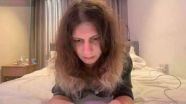 Alice Pinkhead online show from April 2026 09:04:01 AM