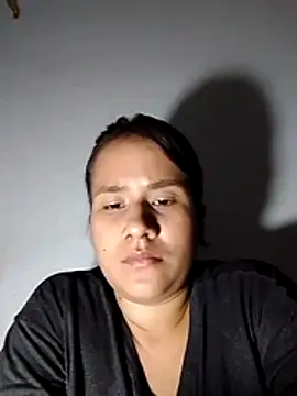 Snapshot of sol_miluna chatting on June 2026 05:12:01 AM sol miluna online show from June 2026 05:12:01 AM