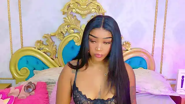 Snapshot of SalomeRestrepo chatting on May 2026 03:57:02 AM SalomeRestrepo online show from May 2026 03:57:02 AM