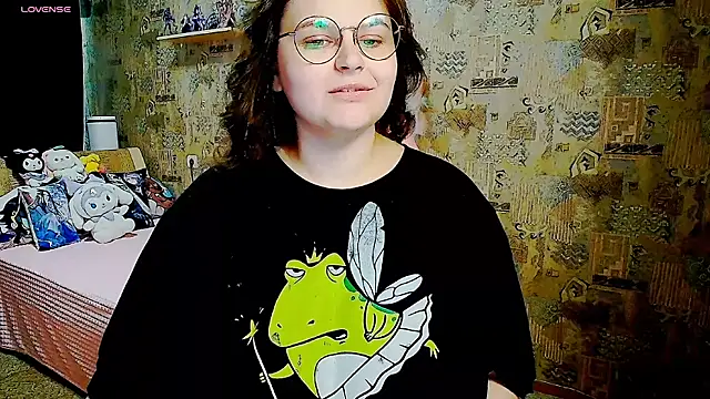 Snapshot of WhisperInTheDarkk chatting on September 2025 03:17:01 AM WhisperInTheDarkk online show from September 2025 03:17:01 AM