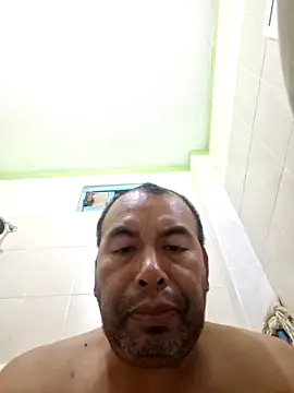 Snapshot of Piter1022 chatting on October 2025 12:03:01 PM Piter1022 online show from October 2025 12:03:01 PM