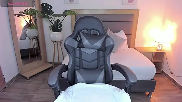 irantzu hank online show from January 2025 12:24:01 PM