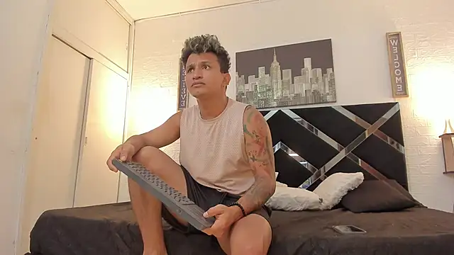 Snapshot of nakedfoam1 chatting on September 2025 04:15:01 AM nakedfoam1 online show from September 2025 04:15:01 AM
