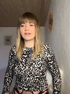 Snapshot of Milla__one chatting on December 2024 08:05:01 AM Milla  one online show from December 2024 08:05:01 AM