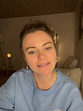 Snapshot of Milla__one chatting on January 2025 10:08:02 PM Milla  one online show from January 2025 10:08:02 PM