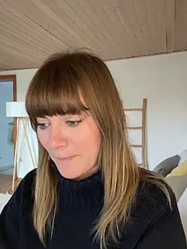 Snapshot of Milla__one chatting on January 2025 01:57:01 PM Milla  one online show from January 2025 01:57:01 PM