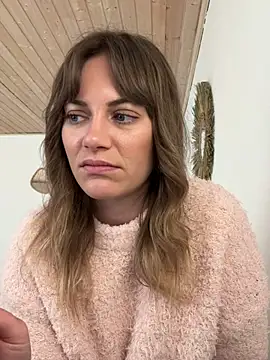 Snapshot of Milla__one chatting on February 2025 11:17:01 AM Milla  one online show from February 2025 11:17:01 AM