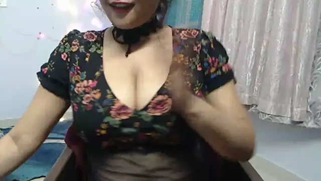 Snapshot of Sexy_Bebo87 chatting on July 2026 12:42:01 AM Sexy Bebo87 online show from July 2026 12:42:01 AM