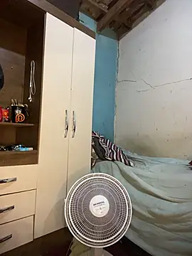 Leosilvaj1 online show from April 2026 03:57:02 AM