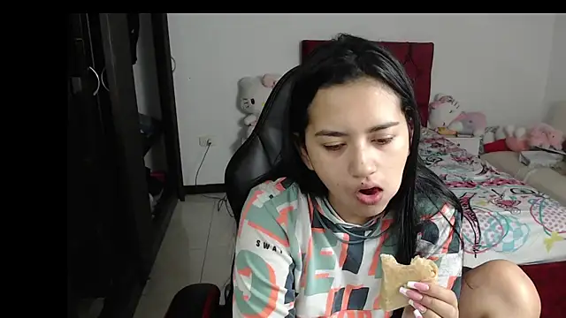 kayla k18 online show from January 2025 07:59:02 PM