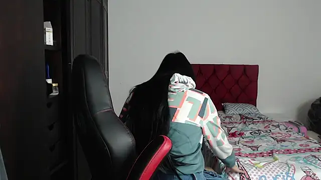 kayla k18 online show from February 2025 08:41:01 PM