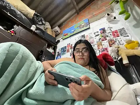 dafne19  online show from March 2026 04:28:02 AM