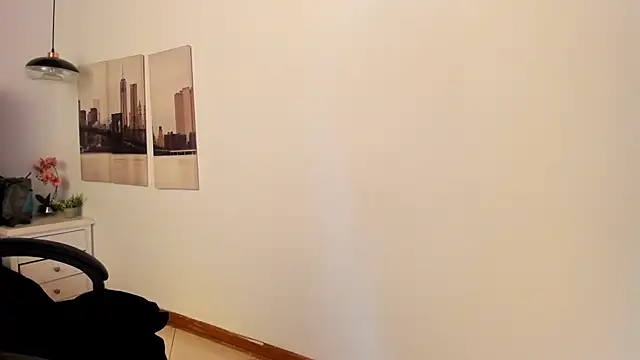 Alaia Cute online show from March 2025 02:43:02 AM