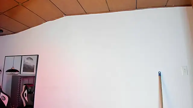 Alaia Cute online show from October 2025 03:54:01 PM