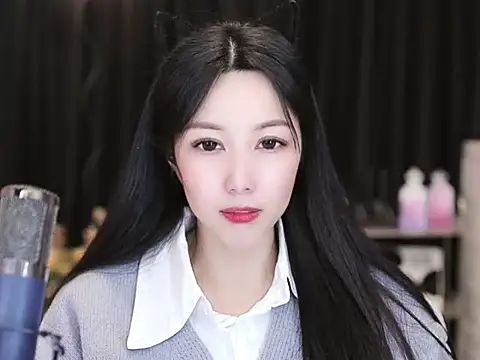 Nuyoah-77 online show from January 2025 07:07:02 PM