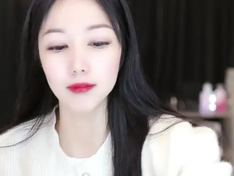 Nuyoah-77 online show from February 2025 02:37:01 PM