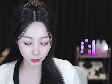 Nuyoah-77 online show from February 2026 03:34:02 PM