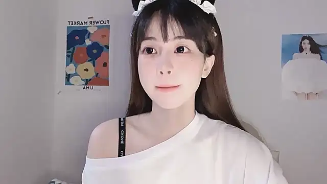 -Hottie online show from December 2025 04:04:01 PM