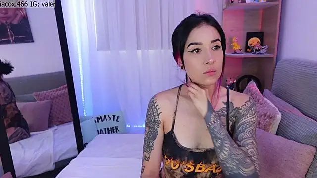 Snapshot of ValeriaCox chatting on February 2026 12:39:02 PM ValeriaCox online show from February 2026 12:39:02 PM