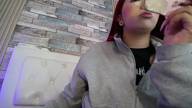 Mia Rinn online show from January 2025 12:47:02 PM