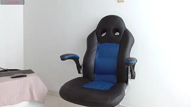 Snapshot of cai_hig chatting on December 2024 03:52:01 PM cai hig online show from December 2024 03:52:01 PM