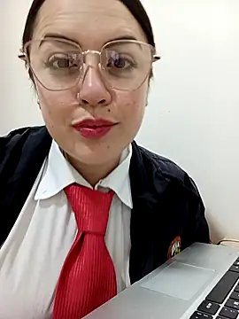 Snapshot of Lesly_10- chatting on October 2025 12:50:02 PM Lesly 10- online show from October 2025 12:50:02 PM