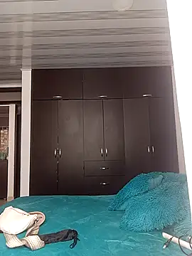 Lesly 10- online show from November 2025 07:27:01 PM