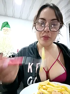 Lesly 10- online show from November 2025 03:29:02 AM