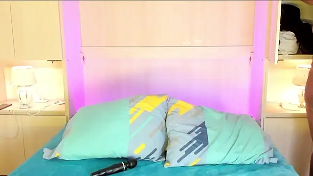 EmilyyStuart online show from February 2026 07:42:02 PM