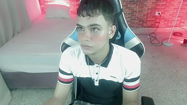 zacariasss  online show from September 2025 07:31:01 AM