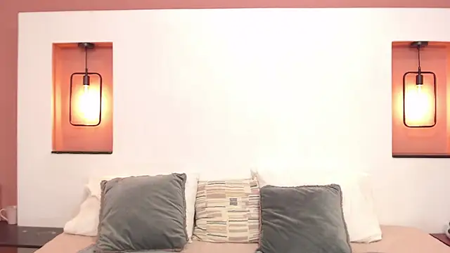 Miley Collins online show from December 2024 08:07:02 PM