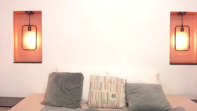 Miley Collins online show from December 2024 09:58:01 PM