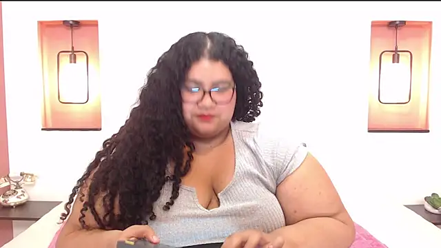 Miley Collins online show from March 2025 07:04:02 AM