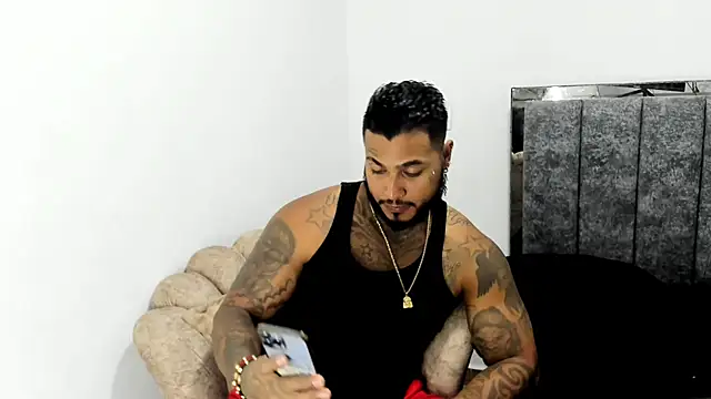 Snapshot of Exotic_tatto27121 chatting on March 2026 05:48:02 AM Exotic tatto27121 online show from March 2026 05:48:02 AM