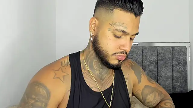 Snapshot of Exotic_tatto27121 chatting on March 2026 04:50:01 AM Exotic tatto27121 online show from March 2026 04:50:01 AM