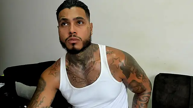 Snapshot of Exotic_tatto27121 chatting on April 2026 08:55:01 PM Exotic tatto27121 online show from April 2026 08:55:01 PM