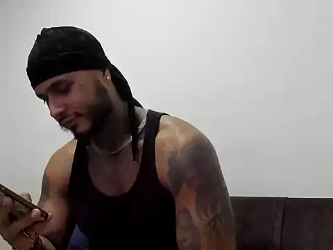 Snapshot of Exotic_tatto27121 chatting on June 2026 02:35:02 AM Exotic tatto27121 online show from June 2026 02:35:02 AM