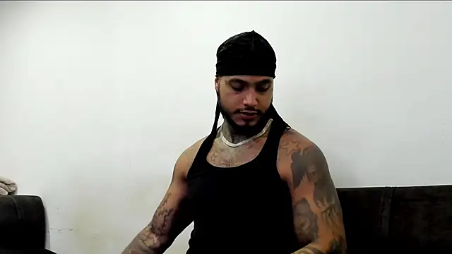 Snapshot of Exotic_tatto27121 chatting on June 2026 02:38:01 AM Exotic tatto27121 online show from June 2026 02:38:01 AM