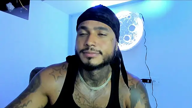 Snapshot of Exotic_tatto27121 chatting on June 2026 06:29:01 AM Exotic tatto27121 online show from June 2026 06:29:01 AM
