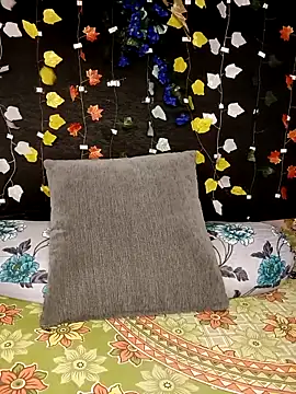 Sony-Model online show from October 2025 01:36:02 AM