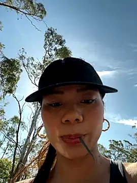 asian pina online show from November 2025 04:56:01 AM