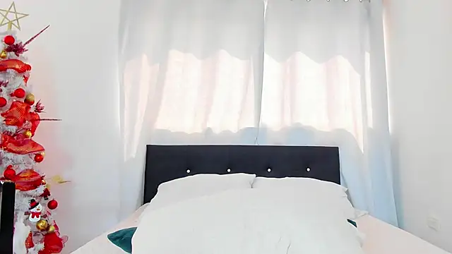 DailaSmith online show from December 2024 06:09:02 PM