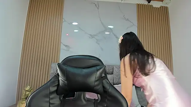 Khalifa fletcher online show from February 2025 09:49:01 PM